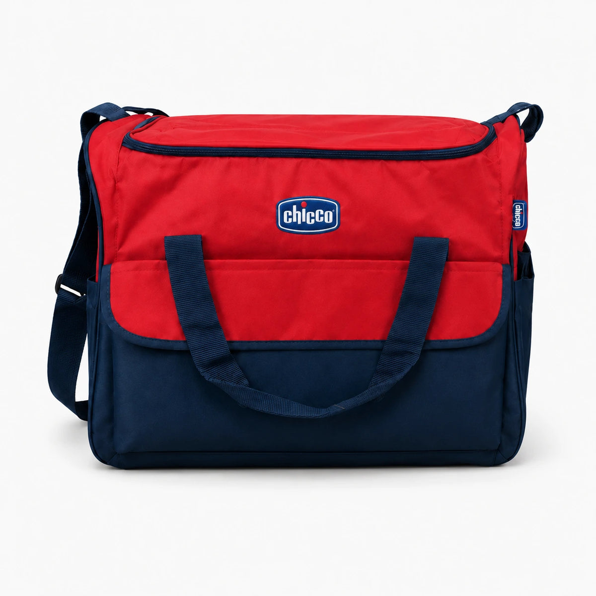 Sac à dos KIDLO pour bébé, set de sac à langer Chicco 4 pièces en rouge ou beige, avec poches et compartiments pratiques.