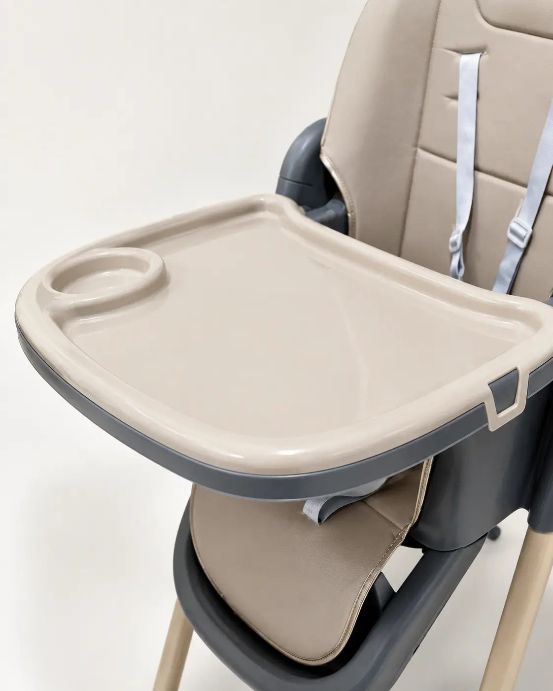 Chaise haute bébé multifonctionnelle pliable KIDLO avec siège réglable en hauteur, adaptée aux repas et activités pour enfants.